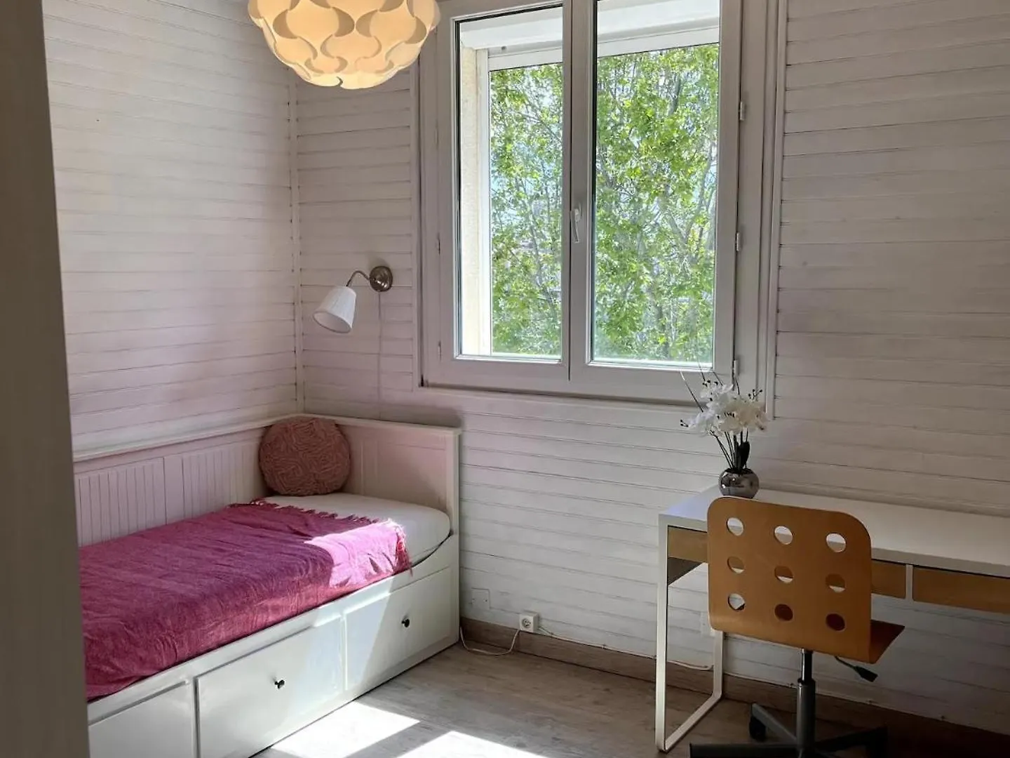 Apartment Appartement Vue Sur Le Rhone Arles France